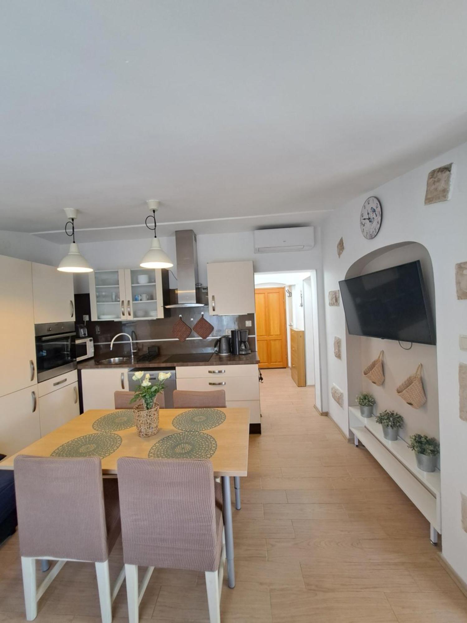 Sweet Home Lustig Pula Exterior photo